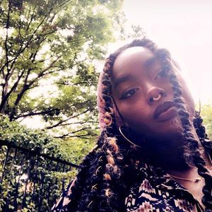 Meet your Posher, Monique